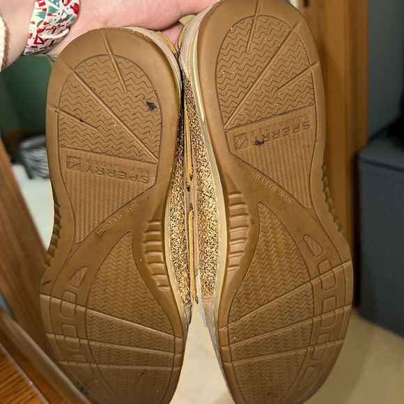 Sperry’s - Picture 3 of 4